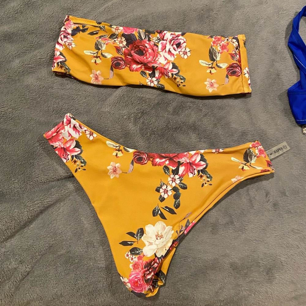Bathing suit